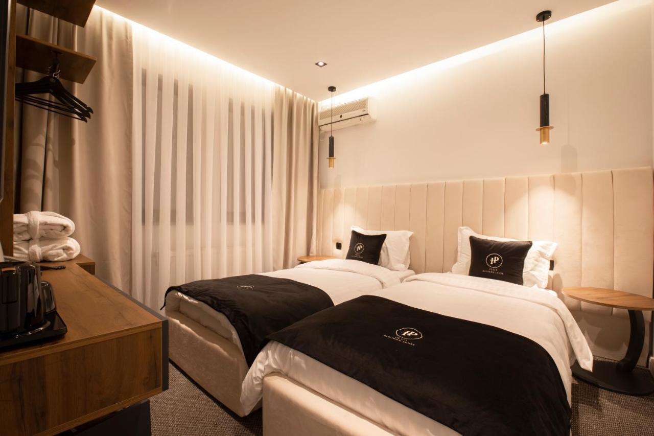 Plaza Boutique Hotel Pristina Exterior foto